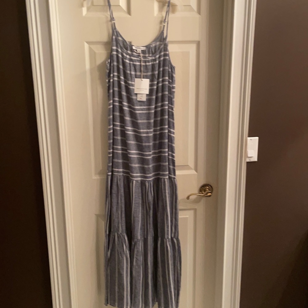 BeachLunchLounge dress. Size Medium NWT